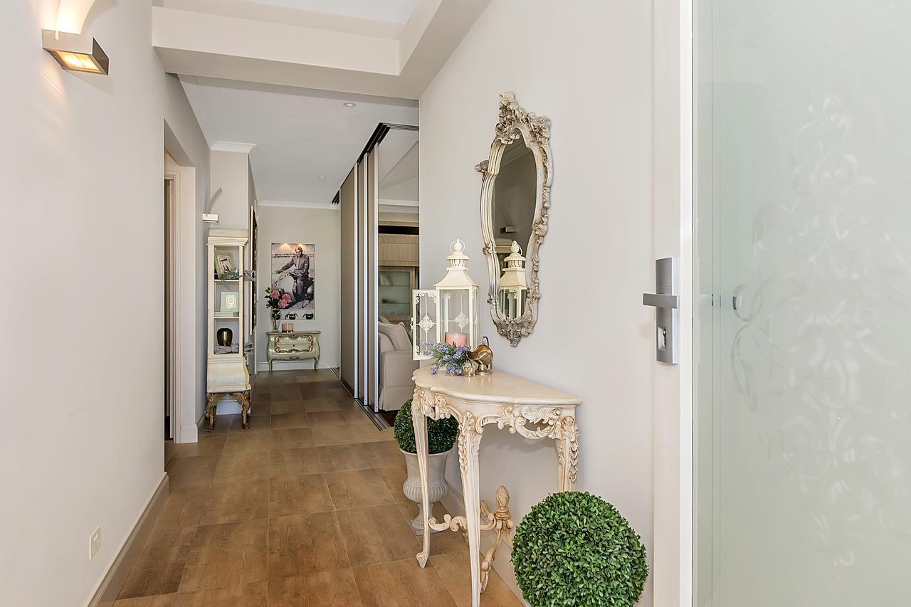 Bed and Breakfast Lavender Manor Bnb Alkimos Zewnętrze zdjęcie